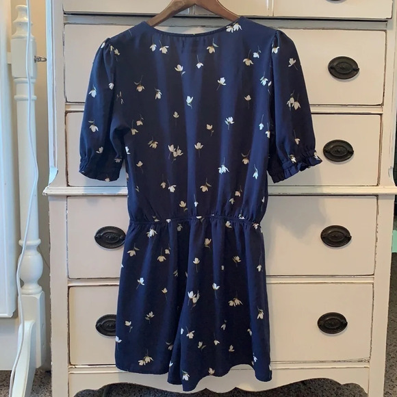 Urban Outfitters Floral Romper - Picture 3 of 7